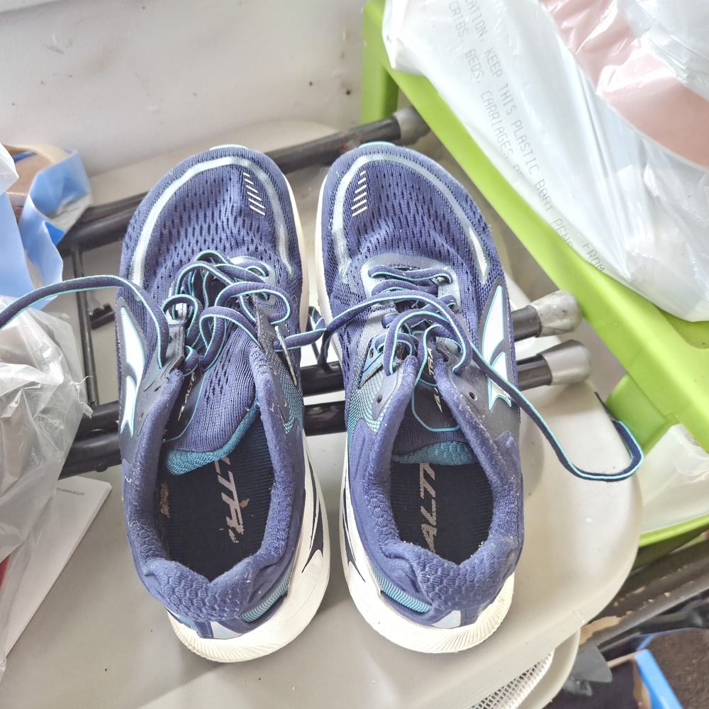 Altra Womens Paradigm 6 [Sz 6.5]